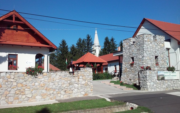 turisztikai központ